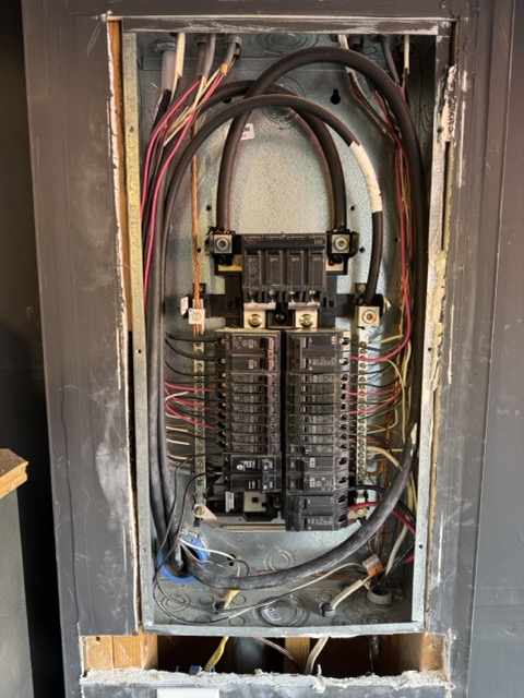 Panel 01