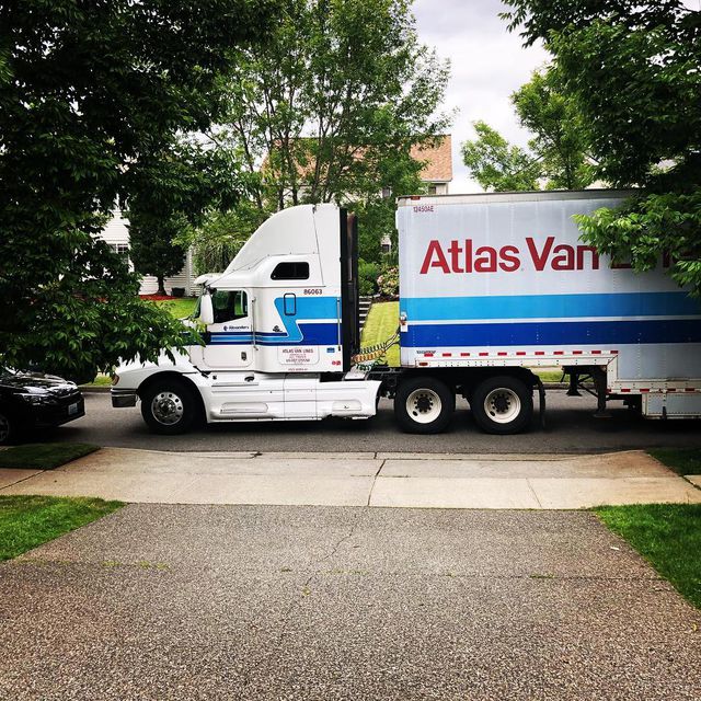 atlasvanlines nice job blocking my driveway and parking your big ass truck in the middle of the road so nobody can use the road useasmallertruck learntopark parknexttothecurb